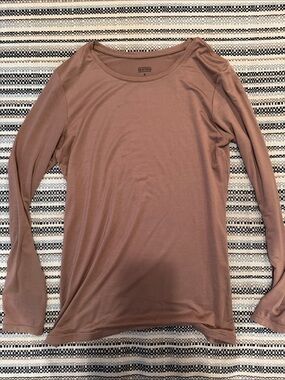 Uniqlo Women’s Long-Sleeve Scoop Neck Top — Mauve Brown